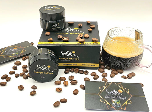 Quelle est la différence d'action entre le shilajit et le café ?