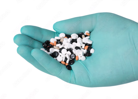 Interactions médicamenteuses du shilajit : antidiabétiques, antihypertenseurs, anticoagulants… que savoir avant d’en prendre ?
